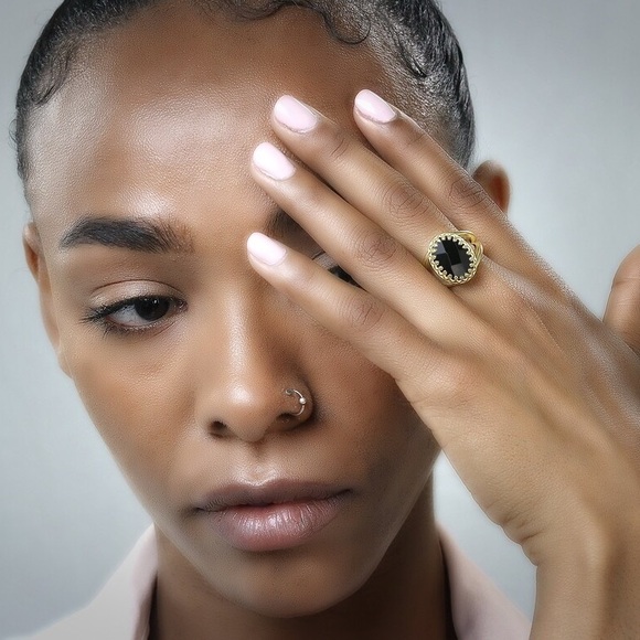 14k Rose Gold Ring with Black Onyx Stone - Picture 4 of 16